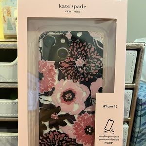 Kate Spade floral case 🌸